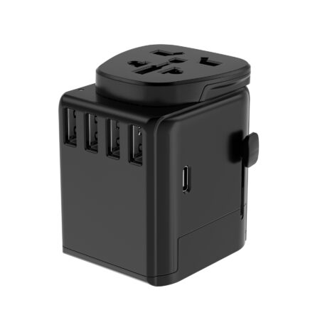 Voyager 4-port Travel Adaptor with USB-C - Black/Black