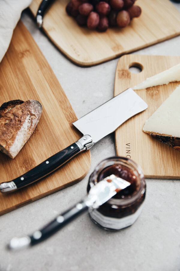 VINGA Gigaro cheese knives - Wellness & Wellbeing