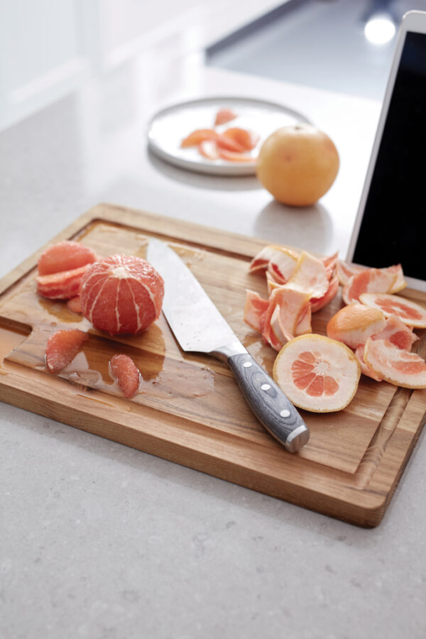 VINGA Buscot Utility Cutting Board - Wellness & Wellbeing