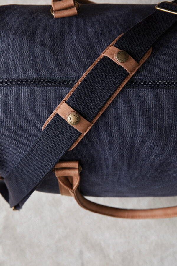 VINGA Bosler RCS recycled canvas duffelbag - Navy