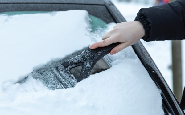 Recycled plastic 3-in-1 ice scraper - Black