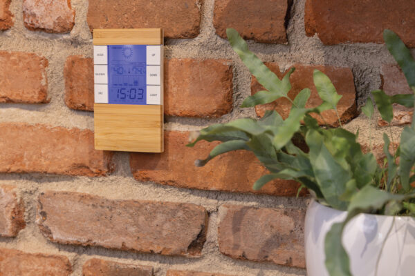 Utah RCS rplastic and bamboo weather station - Technology