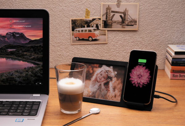 5W Wireless charger and photo frame - Accessories