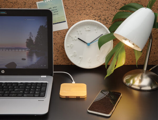 Bamboo 5W wireless charger with USB - Chargers & Powerbanks