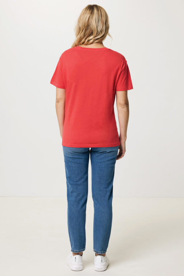 Iqoniq Yala women lightweight recycled cotton t-shirt - Luscious Red