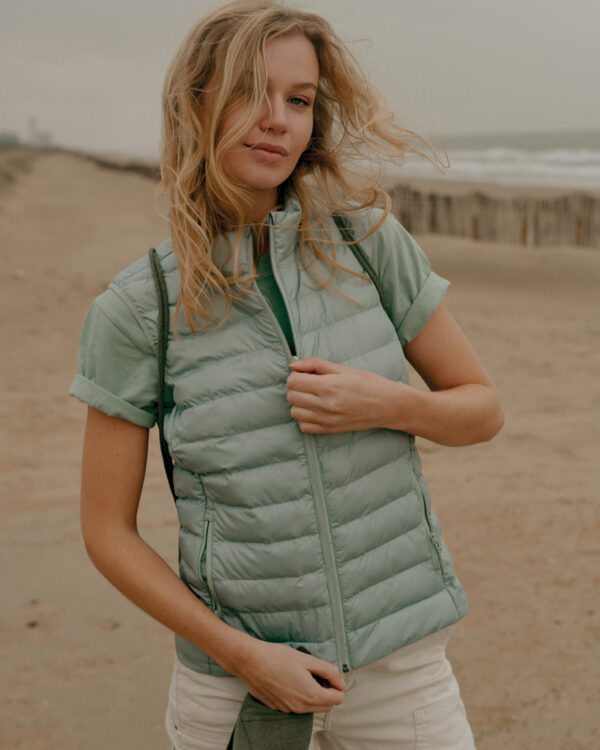 Iqoniq Meru women recycled polyester bodywarmer - Iceberg Green