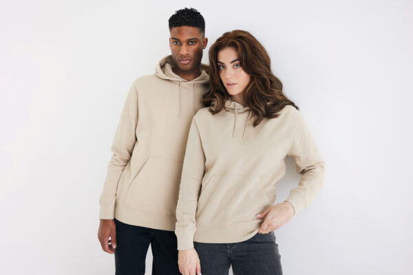 Iqoniq Rila lightweight recycled cotton hoodie - Desert