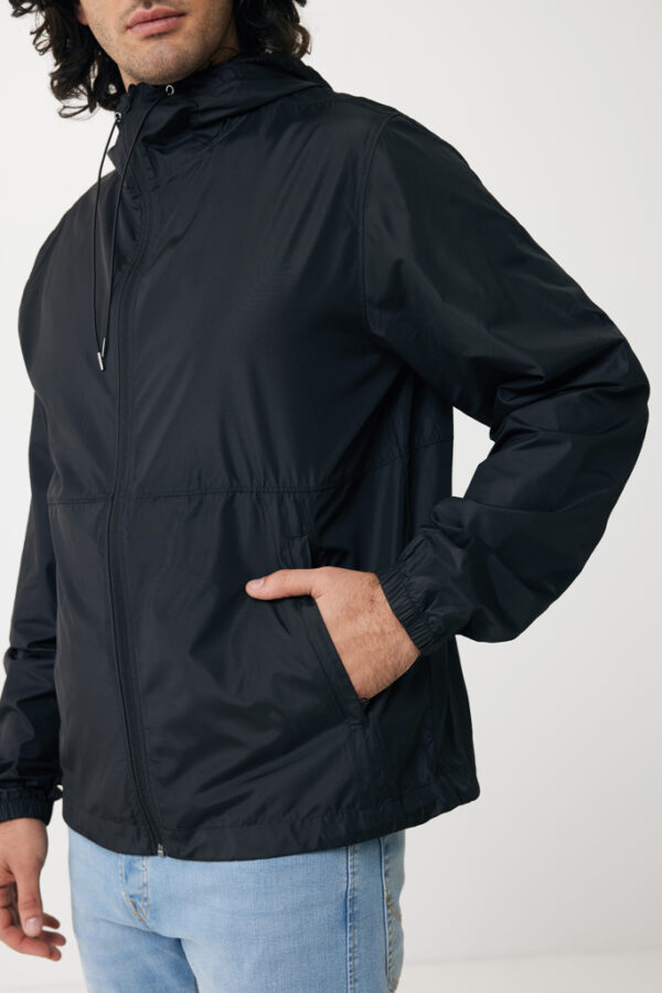 Iqoniq Logan recycled polyester lightweight jacket - Black