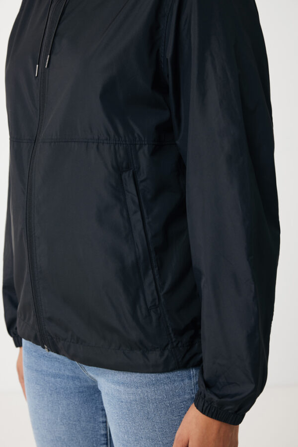 Iqoniq Logan recycled polyester lightweight jacket - Black