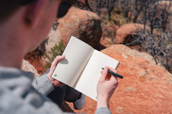 Wheat straw pen - Black